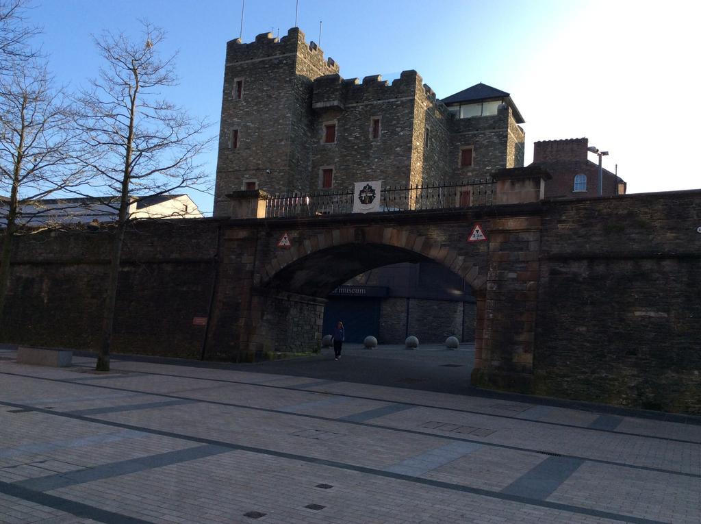 Princes House In The Walled City Londonderry Exterior foto